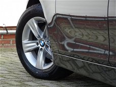 BMW 3-serie - 320i High Executive Rijklaar garantie