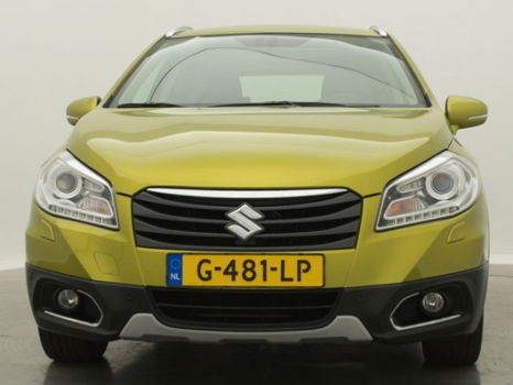 Suzuki SX4 S-Cross - 1.6 High Executive // Panoramisch dak / Navigatie / LM Velgen / Climate Control - 1