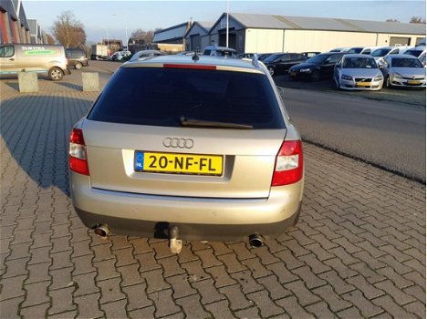 Audi A4 Avant - 3.0 quattro Pro Line Youngtimer - 1