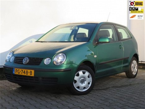 Volkswagen Polo - 1.4-16V Sportline Automaat - 1