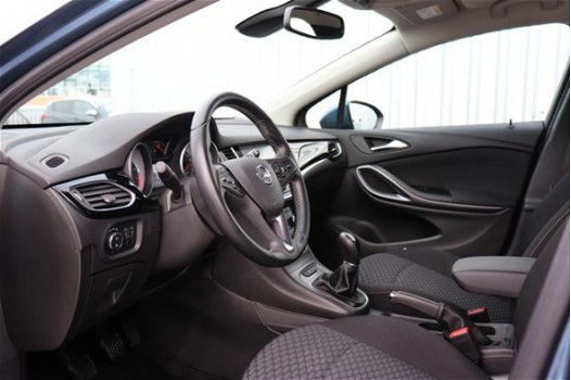 Opel Astra - 105pk Turbo Edition (Climate/NAV./PDC/NL AUTO) - 1
