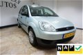 Ford Fiesta - 1.25-16V Core ZONDAG ' s open van 12-tot 17 uur - 1 - Thumbnail