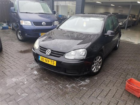 Volkswagen Golf - 1.6 16V FSI 2004 START NIET - 1