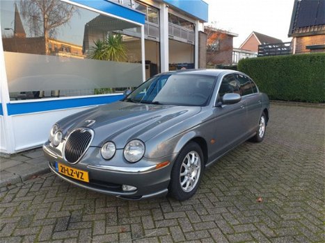 Jaguar S-type - 2.5 V6 Youngtimer - 1