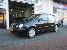 Volkswagen Polo - 1.4-16V Comfortline 5 Deurs