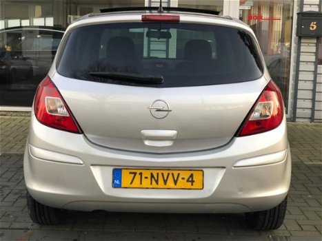 Opel Corsa - 1.2-16V '111' Edition Panorama. 83455KM NAP. 1STE eigenaar. NIEUWSTAAT - 1