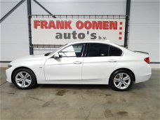 BMW 3-serie - 316i Sport Automaat + NAP/BI-XENON/NAVI/CLIMA/CRUISE CONTROL/PDC/17"LMV/PARELMOER LAK