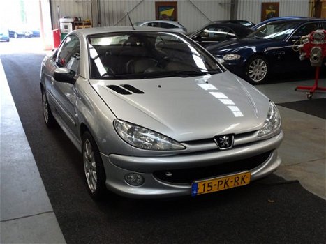 Peugeot 206 CC - 2.0-16V Airco Climate control Leer Nap 189946 km - 1