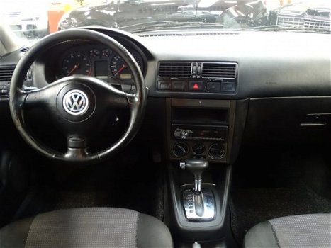 Volkswagen Bora - 1.6 Trendline Automaat Airco Nap - 1