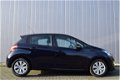 Peugeot 208 - 1.6 e-HDi 5Drs Blue Lease Full Map Navi, Sportstoelen, Airco, Dealer Onderhouden - 1 - Thumbnail