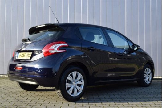 Peugeot 208 - 1.6 e-HDi 5Drs Blue Lease Full Map Navi, Sportstoelen, Airco, Dealer Onderhouden - 1