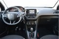 Peugeot 208 - 1.6 e-HDi 5Drs Blue Lease Full Map Navi, Sportstoelen, Airco, Dealer Onderhouden - 1 - Thumbnail