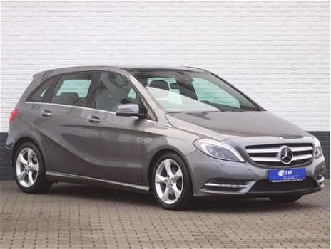 Mercedes-Benz B-klasse - 200 Automaat Pano Navi Cruise 75939 KM - 1