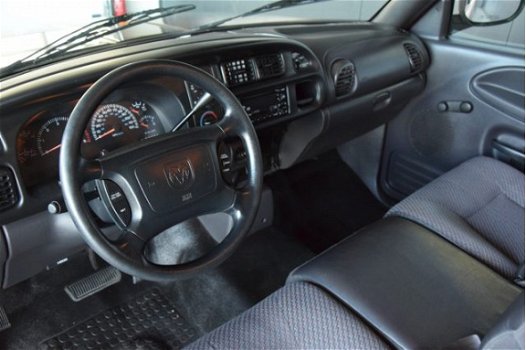 Dodge Ram 1500 - B1500 Dubbele cabine Airco Lichtmetaal Trekhaak Nieuwe APK Inruil Mogelijk - 1