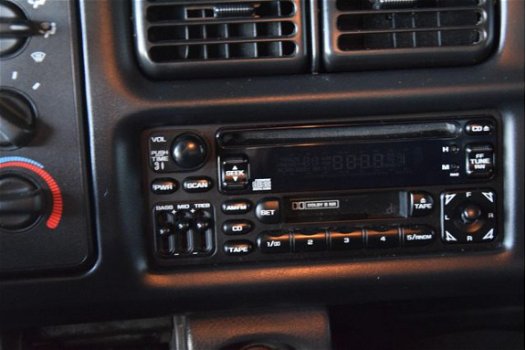 Dodge Ram 1500 - B1500 Dubbele cabine Airco Lichtmetaal Trekhaak Nieuwe APK Inruil Mogelijk - 1