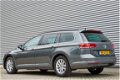 Volkswagen Passat Variant - 1.6 Tdi 120pk DSG Comfortline, Navigatie, PDC, Trekhaak, Telefoon - 1 - Thumbnail