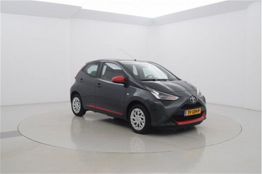 Toyota Aygo - 1.0 VVT-i x-play Red 5drs - 1