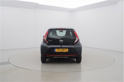 Toyota Aygo - 1.0 VVT-i x-play Red 5drs - 1