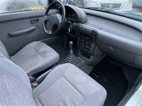 Nissan Micra - 1.3 L - 1