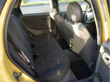 Opel Corsa - 1.2-16v Comfort - 5 Deurs - Airco - 1