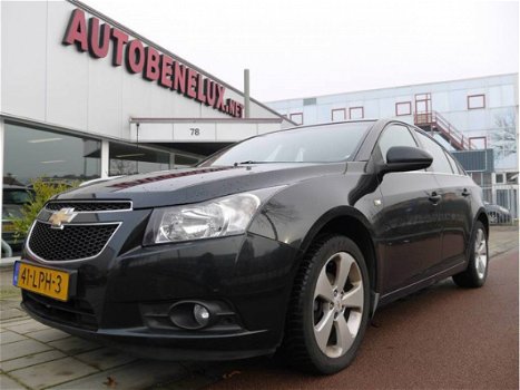 Chevrolet Cruze - 1.8 LT Navigatie - Airco - 1