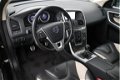 Volvo XC60 - 2.0 D3 R-Design | 5 Cilinder | Navigatie | Xenon | Leder | 18inch | Trekhaak - 1 - Thumbnail