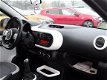 Renault Twingo - 1.0 SCe 70pk Limited / Airconditioning - 1 - Thumbnail