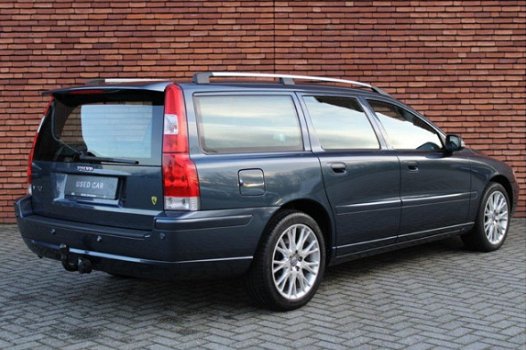 Volvo V70 - 2.4 140PK Edition Sport - 1