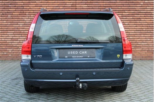 Volvo V70 - 2.4 140PK Edition Sport - 1