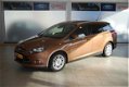 Ford Focus Wagon - 1.6 ECOBOOST 182PK TREKHAAK 1500KG NAVI - 1 - Thumbnail