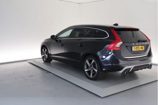 Volvo V60 - D6 AWD Plug-In Hybrid R-Design Halftarief wegenbelasting Hybrid Techonogy / Winter Line - 1