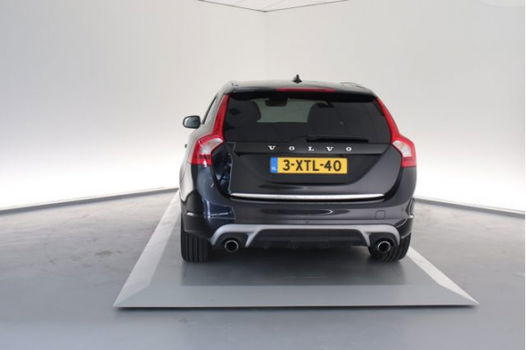 Volvo V60 - D6 AWD Plug-In Hybrid R-Design Halftarief wegenbelasting Hybrid Techonogy / Winter Line - 1