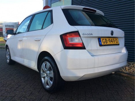 Skoda Fabia - 1.0 Active Hatchback AIRCONDITIONING, UNIEKE 38000KMDEALERHISTORIE. 1 EIGENAAR.RIJKLAA - 1