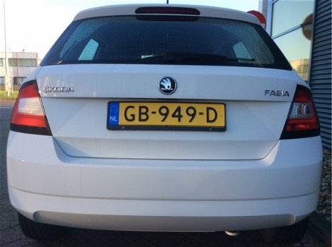 Skoda Fabia - 1.0 Active Hatchback AIRCONDITIONING, UNIEKE 38000KMDEALERHISTORIE. 1 EIGENAAR.RIJKLAA - 1