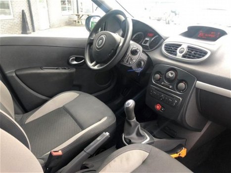 Renault Clio - - 1.5 dCi Parisienne 5-DEURS-AIRCO - 1