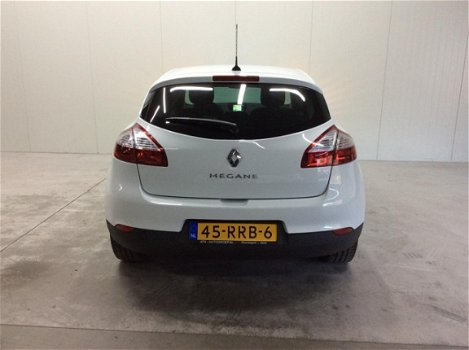 Renault Mégane - 2.0 16V 140 CVT HB Parisienne - 1