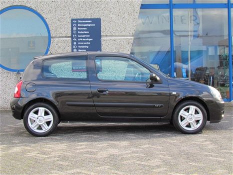 Renault Clio - 1.2-16V Authentique Comfort Inclusief APK - 1