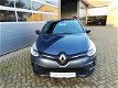 Renault Clio Estate - Intens - 1 - Thumbnail