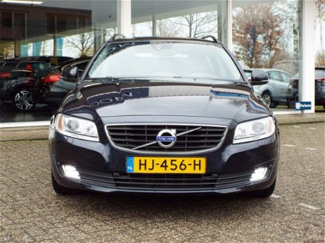 Volvo V70 - 2.0 D4 180 pk Dynamic Edition | Bi-Xenon | Standkachel | Elekt. achterklep | Navi | Lede - 1