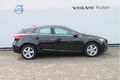 Volvo V40 - T2 120PK Momentum/ Navigatie/ Parkeer sensoren/ Climate Control - 1 - Thumbnail