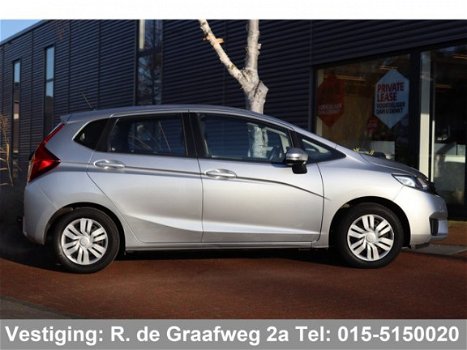 Honda Jazz - 1.3 i-VTEC Trend Automaat | Navigatie | Cruise control | Trekhaak - 1