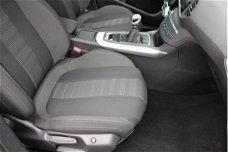 Peugeot 308 SW - 1.2 PureTech 130pk Allure | Navigatie | Panoramadak | LED | Trekhaak | Stoelverwarm