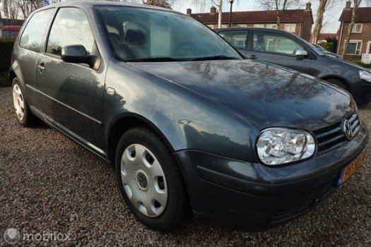 Volkswagen Golf - 1.6-16V - 1