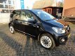 Volkswagen Up! - 1.0 Black Up Blue Motion 60 pk 5 deurs - 1 - Thumbnail