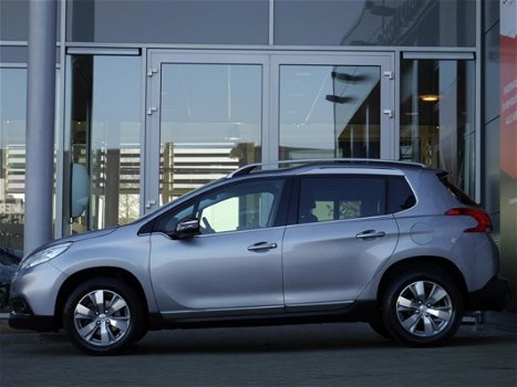 Peugeot 2008 - 1.2 110 PK ALLURE | TREKHAAK | PANORAMA DAK | NAVI - 1