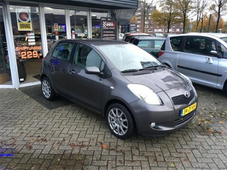 Toyota Yaris - 1.3 VVTi Sol | Airco | Dealer Onderhouden | Trekhaak Afneembaar | Lederen Bekleding - 1