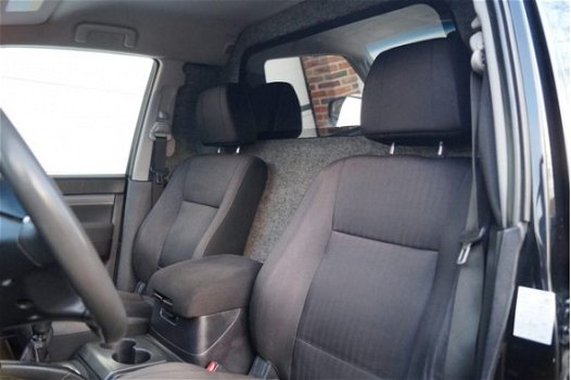 Mitsubishi Pajero - 3.2 DI-D Instyle Panel Van Airco, Radio/Cd, Trekhaak 3300 KG - 1