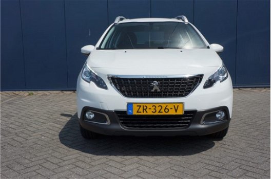 Peugeot 2008 - SUV Blue Lion 82 pk Navigatie | Trekhaak | Airco - 1