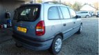 Opel Zafira - 1.8-16V Comfort EXPORT loopt op 3 cilinders - 1 - Thumbnail