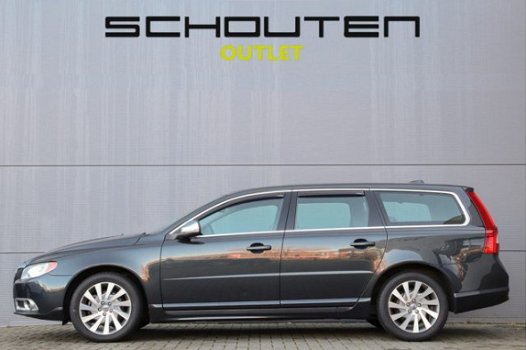 Volvo V70 - 1.6 T4 Limited Edition Navi Leer Xenon 17'' - 1